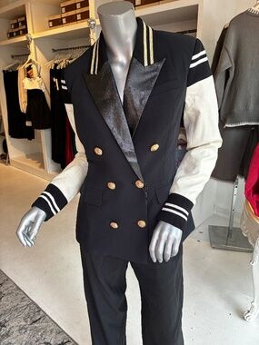 Woman’s Varsity Jack